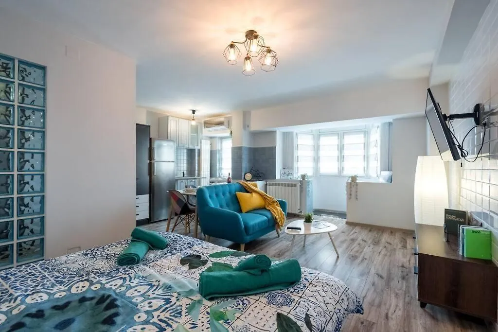 New Era Studio Near Old Town Bukarest 0*,